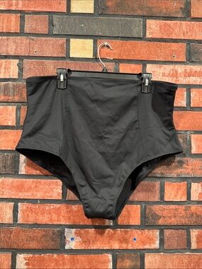 TA3 High-Waist Black Bikini Bottoms